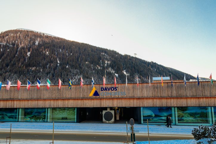 Trump Delivers Ultimatum at Davos: US Investment or Trade Penalties