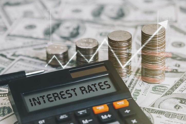 Fed Walks Tightrope as Gold, Crypto, and Stocks Retreat
