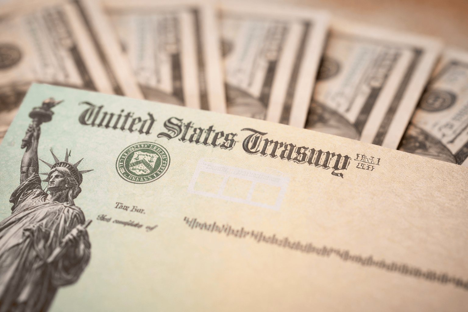 Foreign Investors Are Selling U.S. Debt — Here’s Why Gold Is Surging