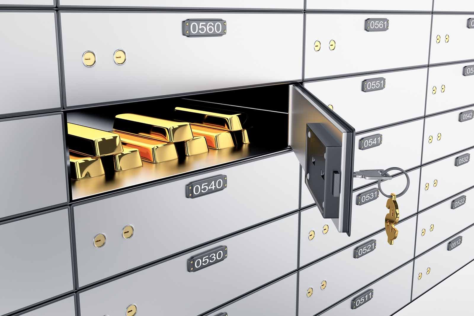 Gold Price Surge: Safe Haven Rally on Ukraine War, U.S. Tariffs