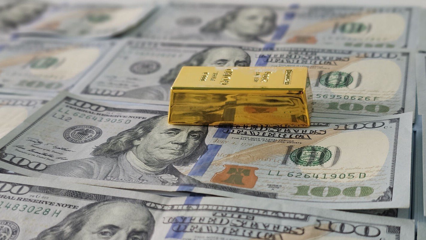 Gold Spot Price Explained: Why It Changes Every 15 Seconds