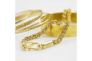 World’s Gold Divided: Six Rings Each for 8 Billion People
