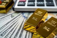 Gold Pauses at $3,357 After Friday Rally as Bulls Eye $3,500 Target
