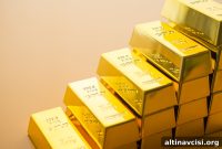 Gold Outshines Nvidia in 2025: Why Gold Beats AI Stocks